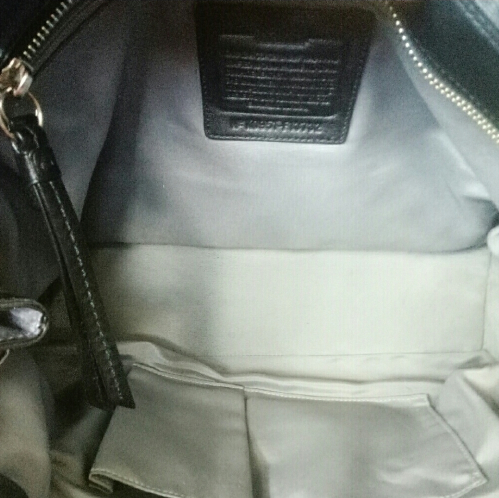 Coach black leather Ashley shoulder bag - Picture 3 of 4